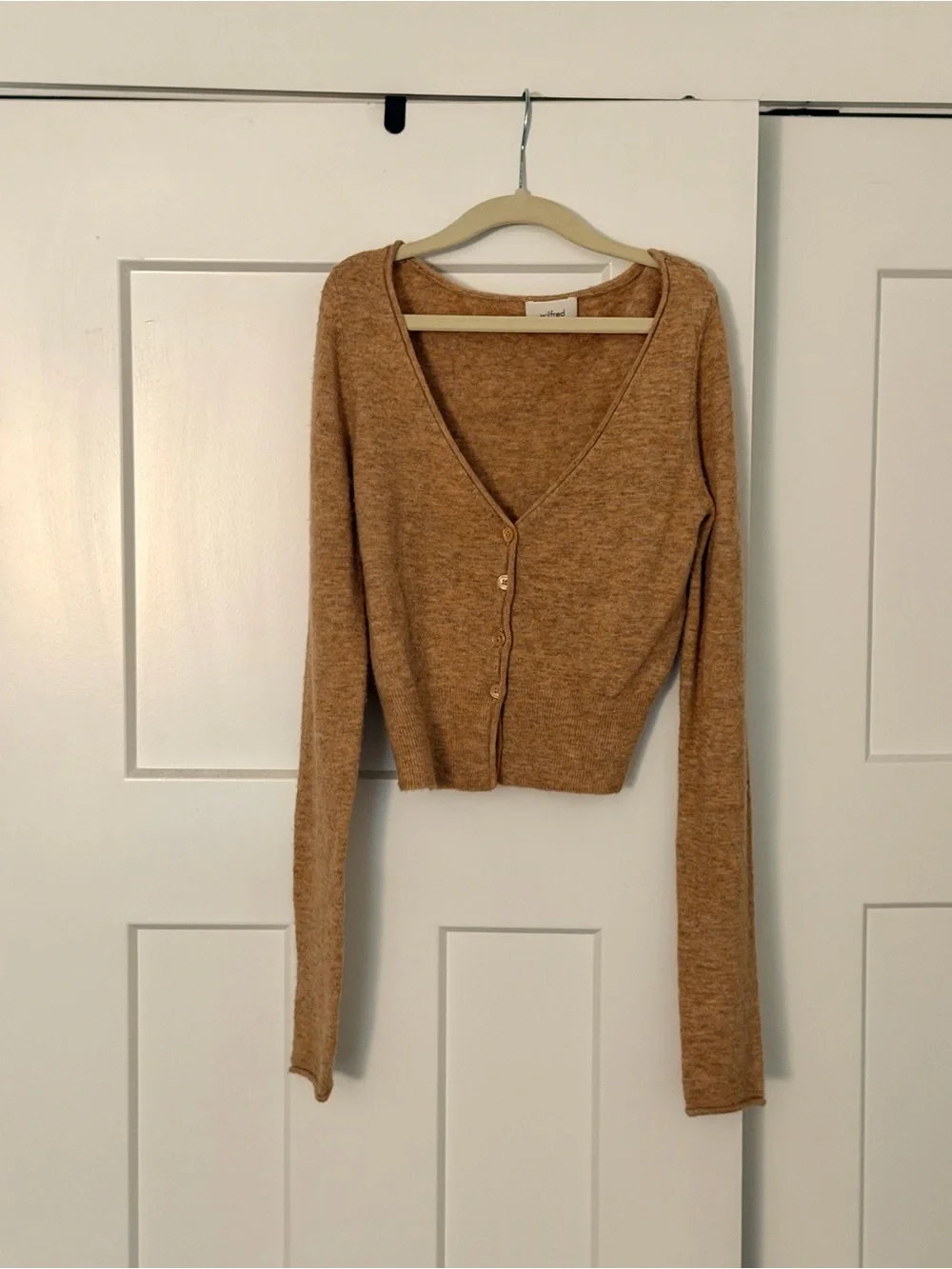 Wilfred Tan Cropped V-Neck Button Cardigan